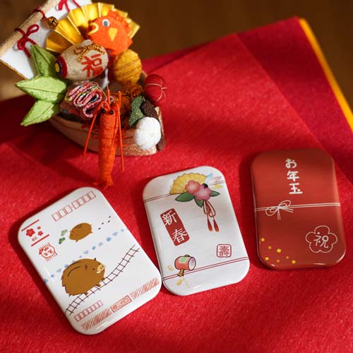 UCANBADGEの角丸長方形缶バッジを年賀状にお年玉に変身