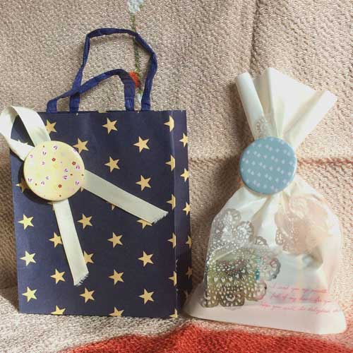 UCANBADGEの缶バッジ作るラッピング活用アイデア