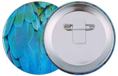 UCANBADGEのクリップピン仕様の缶バッジ製品76mmサイズ（ホワイト）