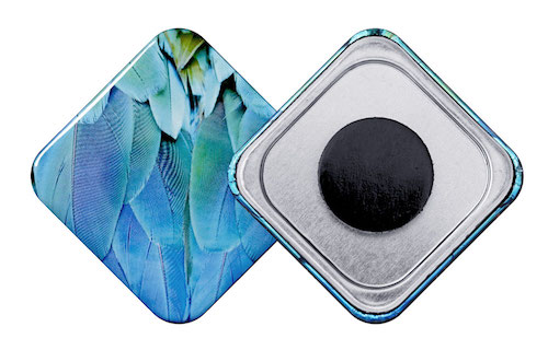 UCANBADGEのマグネット仕様の缶バッジ製品47×47mmひし形サイズ