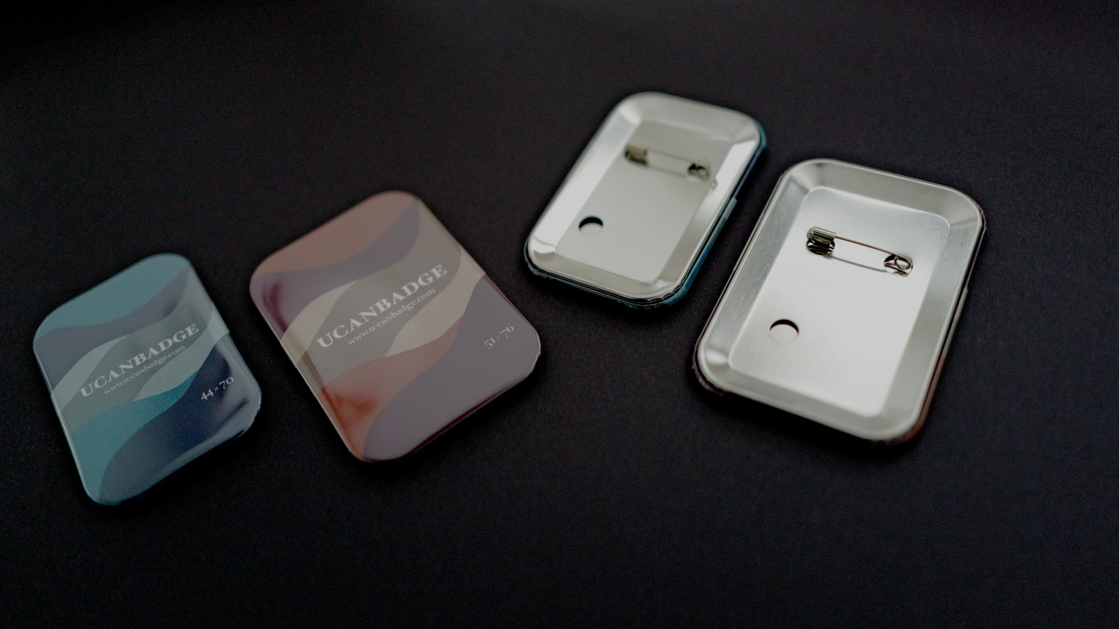 ユーカンバッジのぶら下げ缶バッジシリーズ